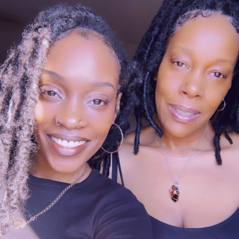 {"eId":"683360018715963","CameraPosition":2}